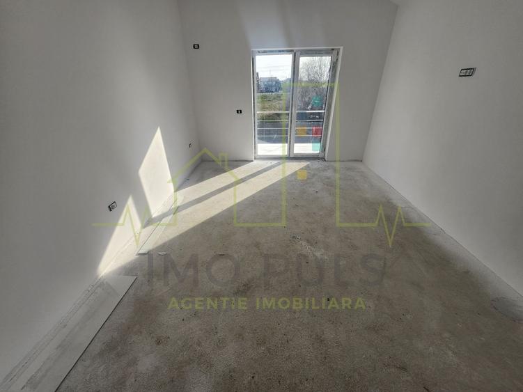 Duplex in Mosnita noua. Pozitie foarte buna. Se pot face 3 dormitoare - 8