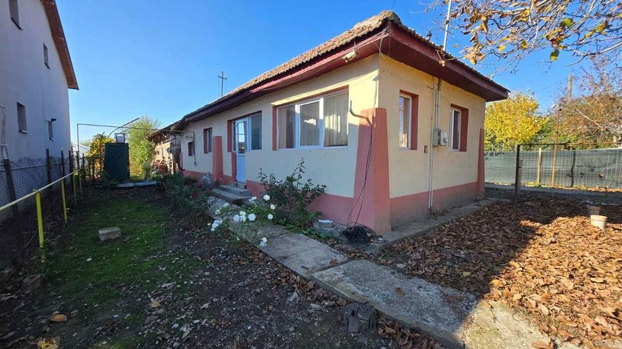 Casa batraneasca renovata, Com. Dumbrava - 2
