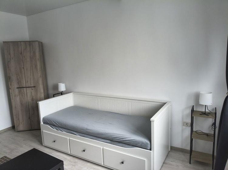 Inchiriez garsoniera - 1