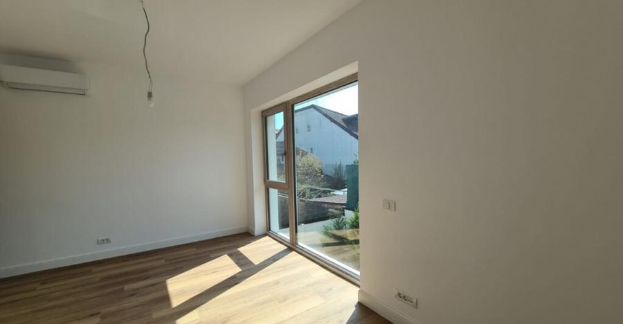 Imobil nou -Afacere,Birouri - 12