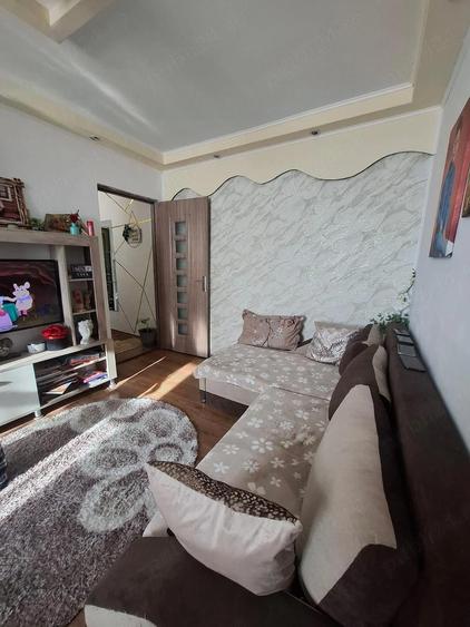 De vanzare apartament cu 2 camere, etajul 1, zona Piata Mica, renovat 48.000euro - 1