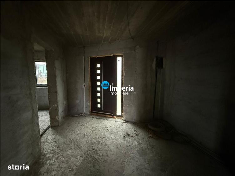 Casa individuala la gri, P+1+POD, 150 MP + 1000 mp teren, Bogonos - Le - 12