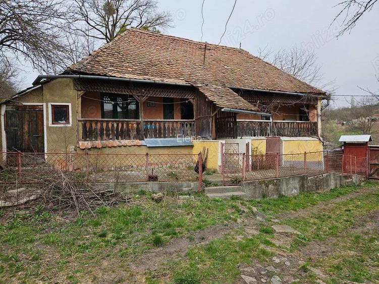 Casa de vanzare la tara Casa de vanzare la tara
