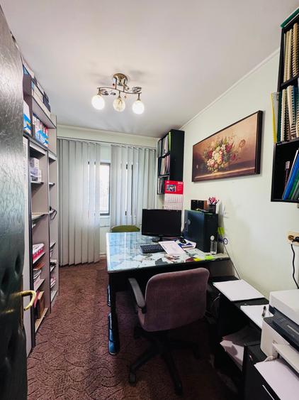 Spatiu de birou / Libertății 1 / Mobilat / Parcare - 3