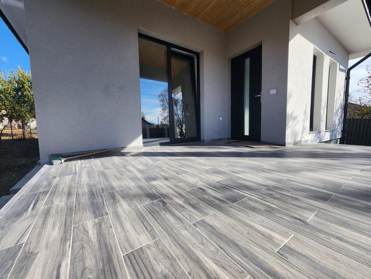 CASA INDIVIDUALA, 3 CAMERE, 550 MP TEREN, CIURBESTI - 2