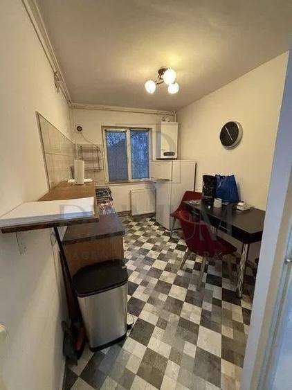 DACIA - 2 Camere - Spatios - Etaj intermediar - Centrala proprie - 3