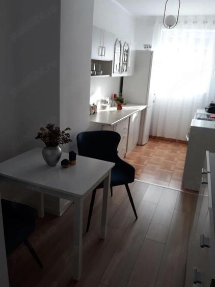 De vanzare apartament cu 2 camere in Stei - 1