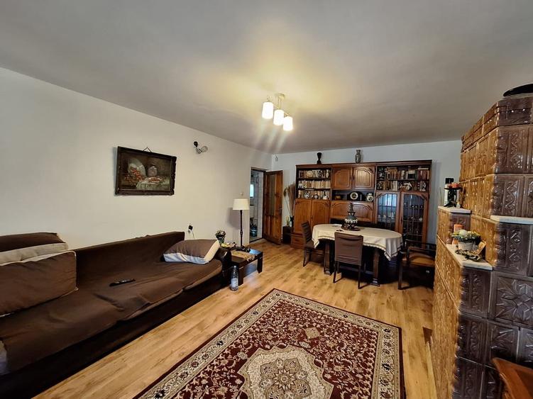Frumusani, casa 6 camere 1000 mp teren DN4 2 centrale gaz 2 bucatarii - 13