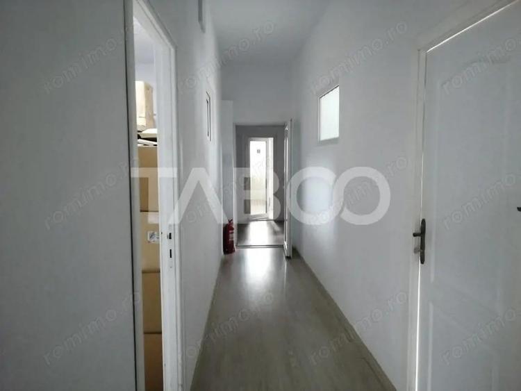 Spatiu birou 37 mpu renovat etaj intermediar zona Broscarie - 3