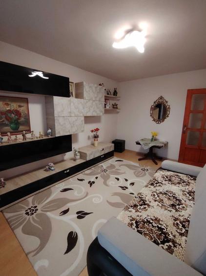 De vanzare apartament 4 camere AN - 7