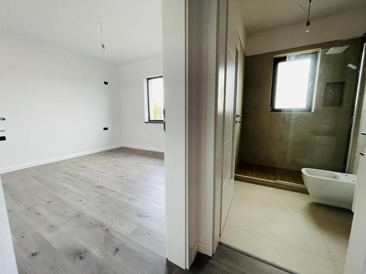 Domnesti casa de vanzare langa padure 3 dormitore +2 bai - 4