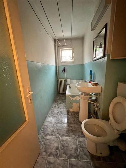 RECO Apartament 3 camere cu potential, etaj 2, Calea Aradului - 8