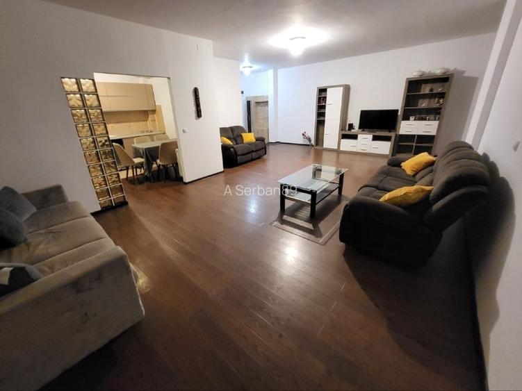 Inchiriez apartament Spatios metrou Străulești