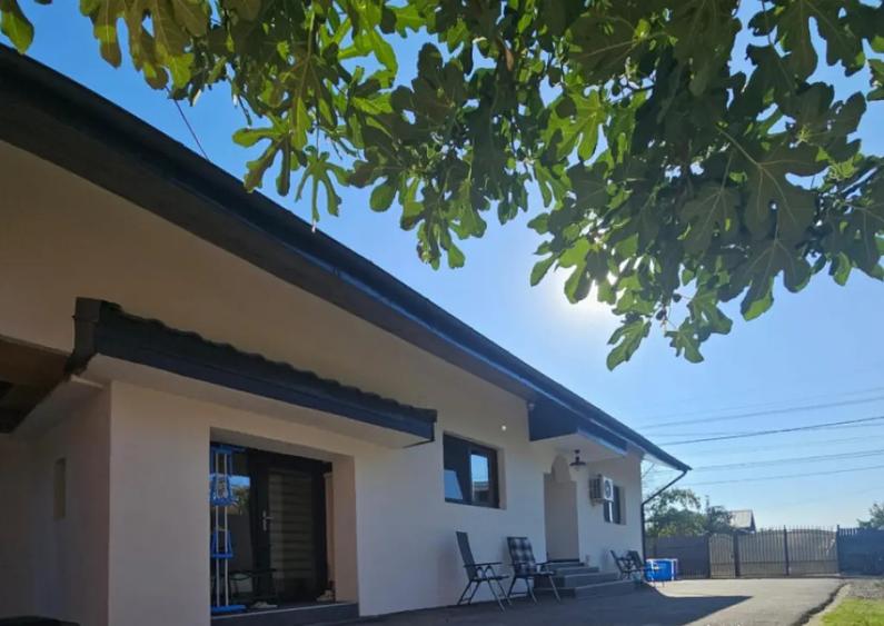 Casa/vila de vanzare Paule?ti - 10