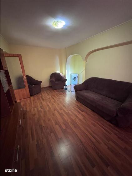 Apartament cu 2 camere semidecomandat în Apărătorii Patriei