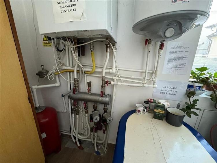 Cladire cu un aspect aparte de inchiriat in Centrul Focsaniului - 19