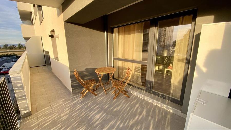 Proprietar inchiriez Garsoniera 38 + 14mp. - 5