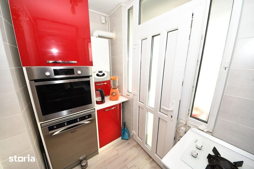 Apartament cu 3 camere decomandat în Central