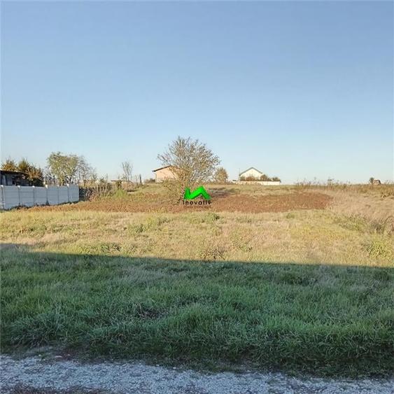 Teren de vanzare intravilan 1000mp Sibiu Avrig - 1