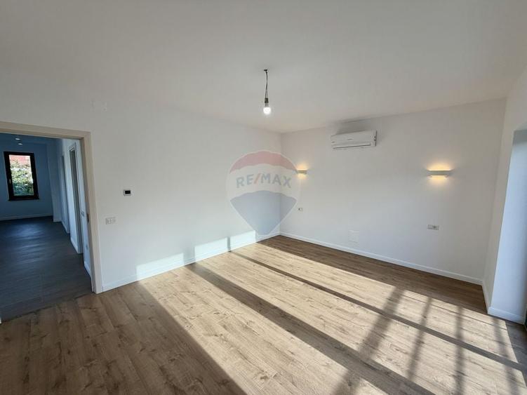 Casa / Vila cu 4 camere de vanzare in zona Nord - 6