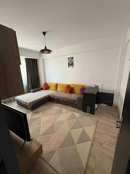Apartament 3 camere, decomandat, etaj parter/9, zona Galata - 1