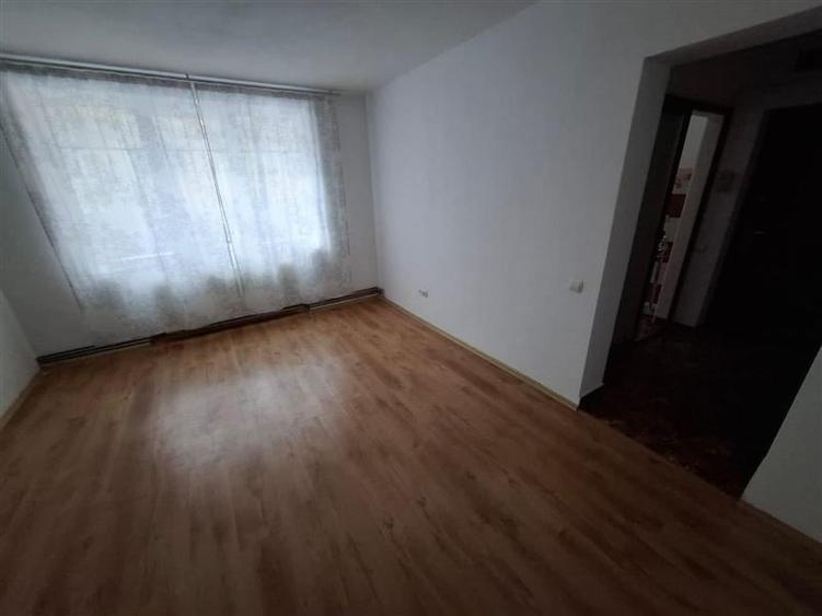 Apartament doua camere pretabil birouri - 1