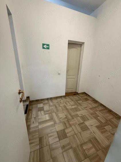Inchiriez spatiu comercial str. Traian - 8