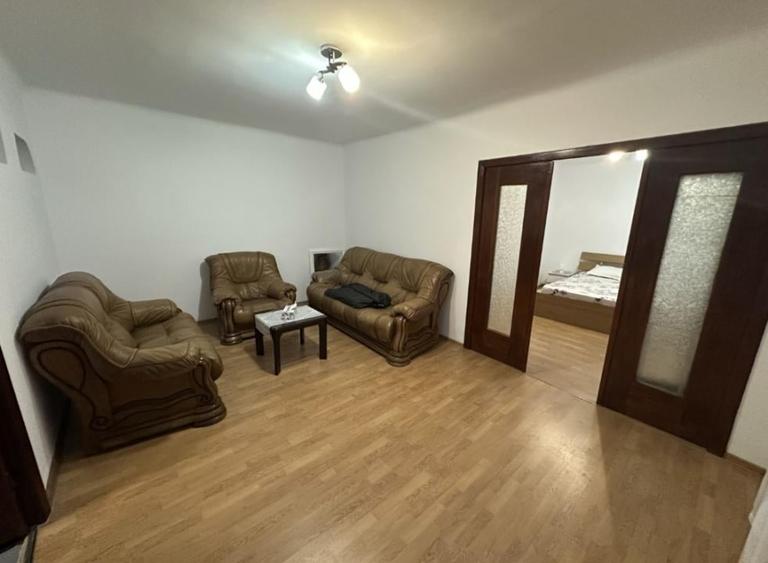 Ap. 4 cam. Unirii - Mitropolie - 2