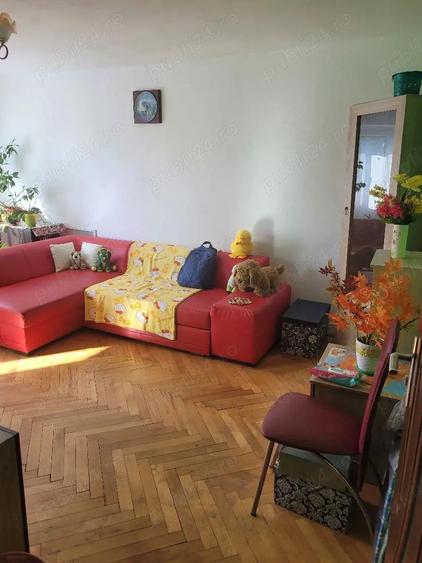 Inchiriere Apartament cu 3 camere Aradului 400 Euro - 10