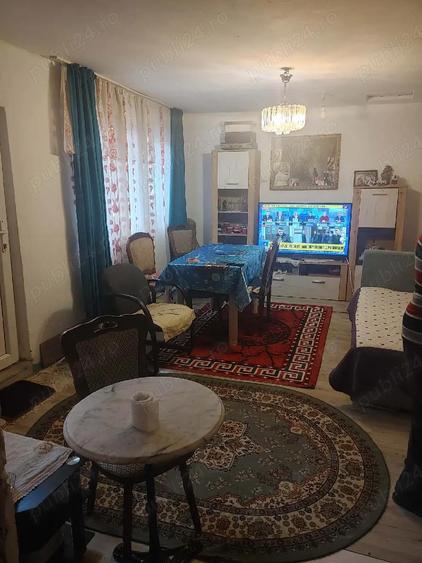 Casa 2 camere de vanzare curte - 2