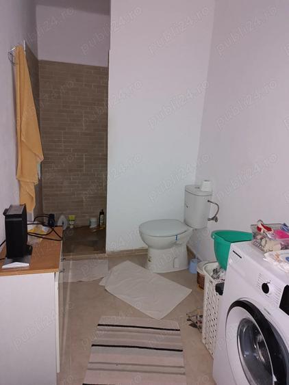 Casa de vanzare cu teren generos - 1