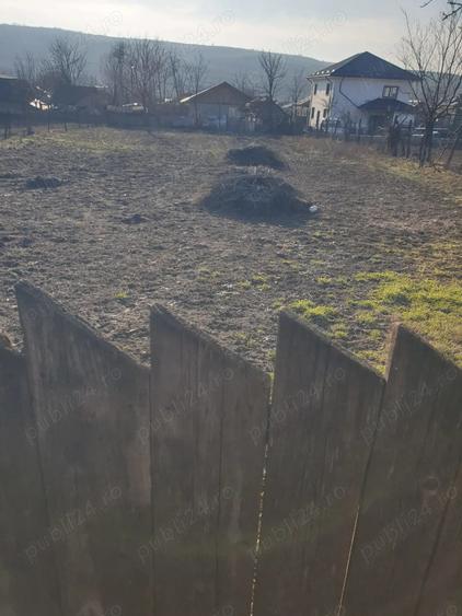 Casa de vanzare ?i spatiu - 3