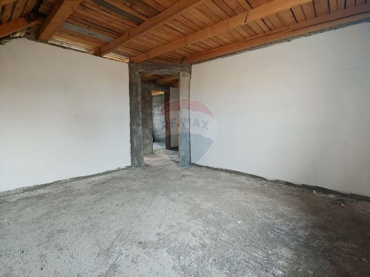 Casa / Vila individuala cu 560 mp teren, de vanzare in Scheia, Suceava - 44