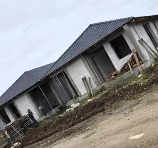 Va oferim spre vanzare case finisate la cheie in Teiu? Strada Simion Barnu?iu, nr. 46E Des - 1