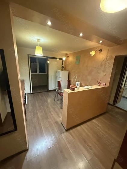 De inchiriat 2 camere decomandat Mobilat Utilat Metrou Aparatorii Patriei - 2