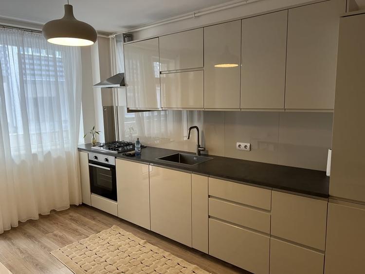 ap 2 camere calea cisnadiei  cu parcare si balcon - 3