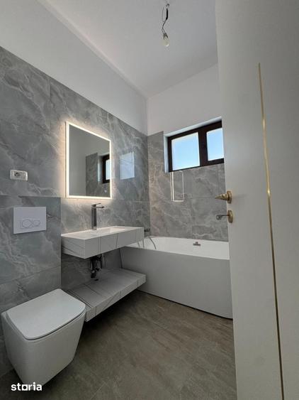 Casă cu 6 camere cu Teren 500 Mp în Clinceni