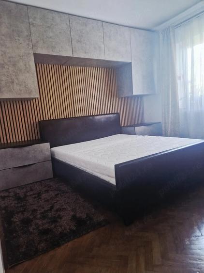 Apartament cu 3 camere decomandat în Lunei