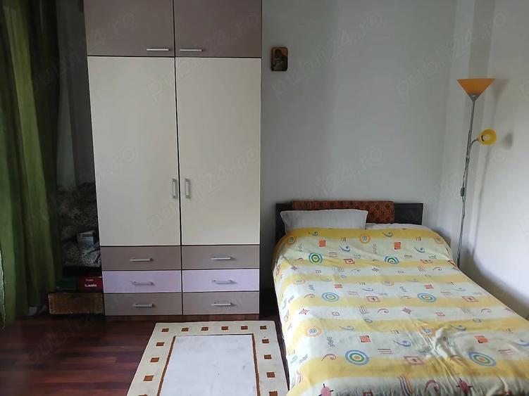 Garsonieră decomandată în Central
