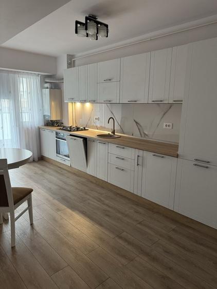 Proprietar, inchiriez garsoniera spatioasa in cartierul Fiald - 7
