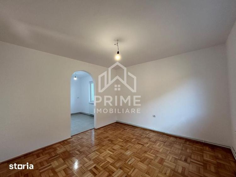 Casă cu 7 camere cu Teren 504 Mp în Central