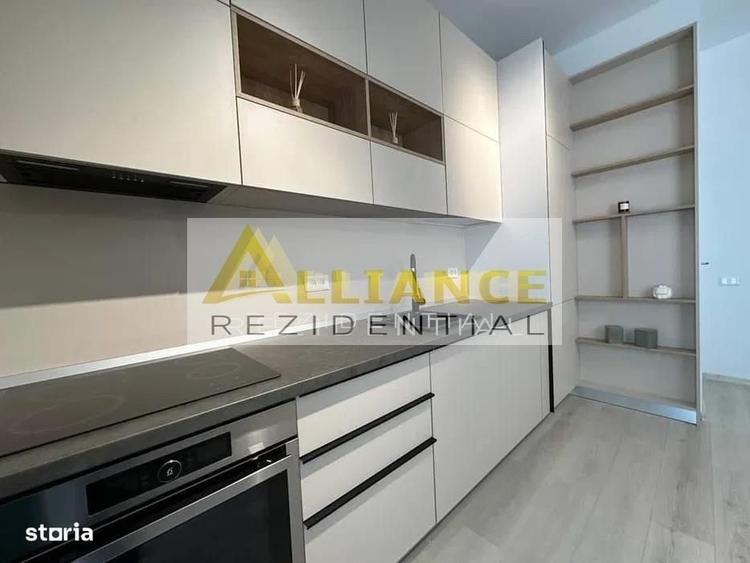 Apartament cu 3 camere decomandat în Berceni