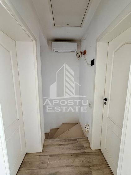 Casă cu 3 camere cu Canalizare în Giroc