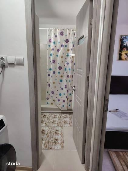 Apartament cu 2 camere semidecomandat în Micro 6