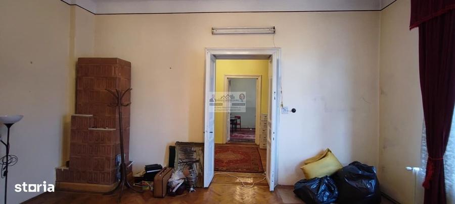 Spațiu comercial, de 300 mp, în Ultracentral