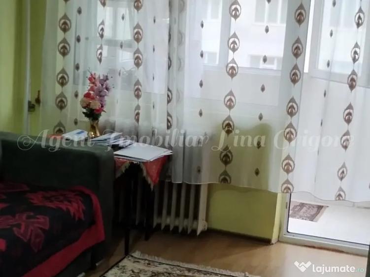 Apartament cu 2 camere decomandat în Gară