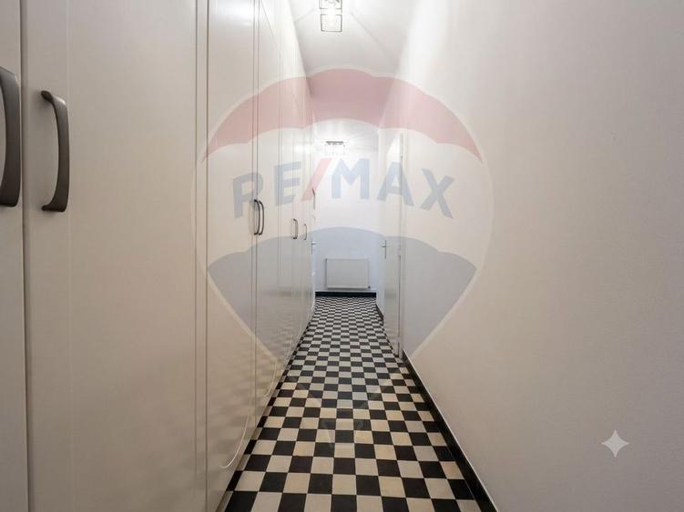 Apartament cu 2 camere decomandat în Centrul Istoric
