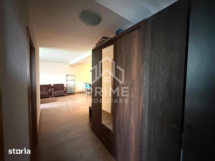 Apartament cu 3 camere în Cetate — fotografia 1