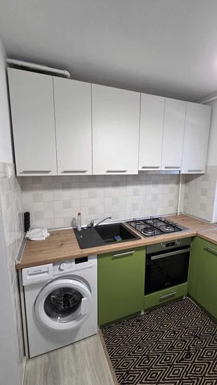 Apartament cu 2 camere decomandat în Gruia