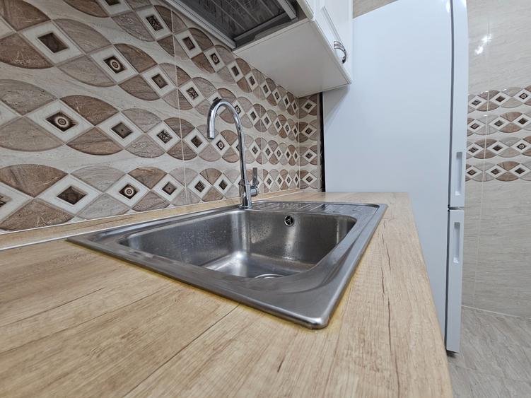 Apartament cu 2 camere decomandat în Tomis Mall